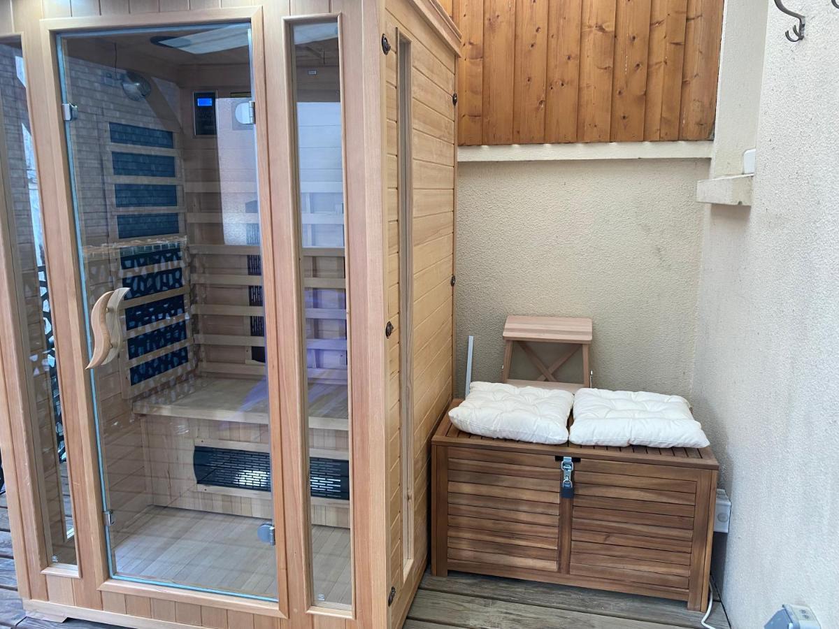 Escapade Romantique: Sauna Et Moments De Plaisir Rouen Exterior foto
