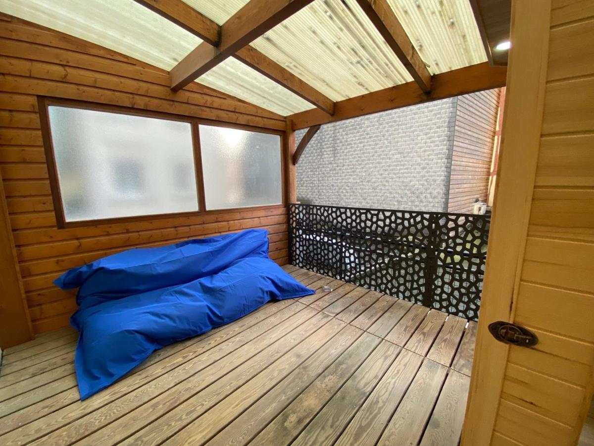 Escapade Romantique: Sauna Et Moments De Plaisir Rouen Exterior foto